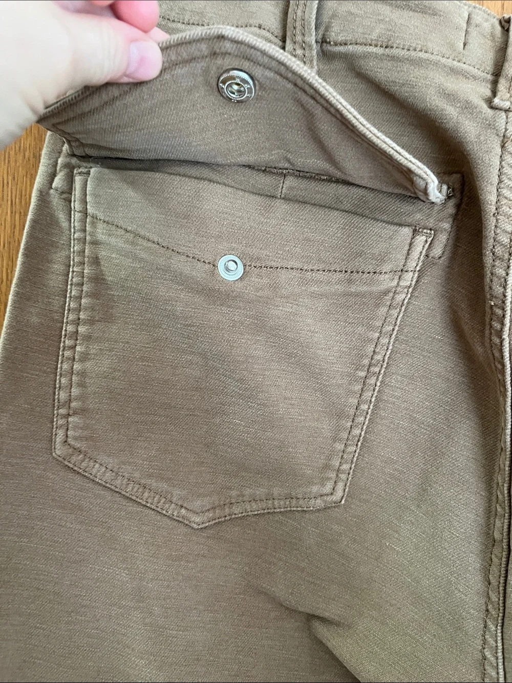 Kut from the Kloth Jean Khaki Shorts Size 16
